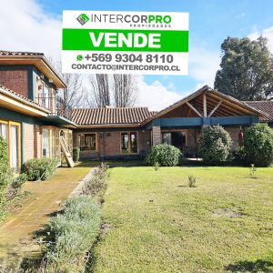 SE VENDE AMPLIA CASA CON PARCELA EN BARROS NEGROS, CURICÓ.